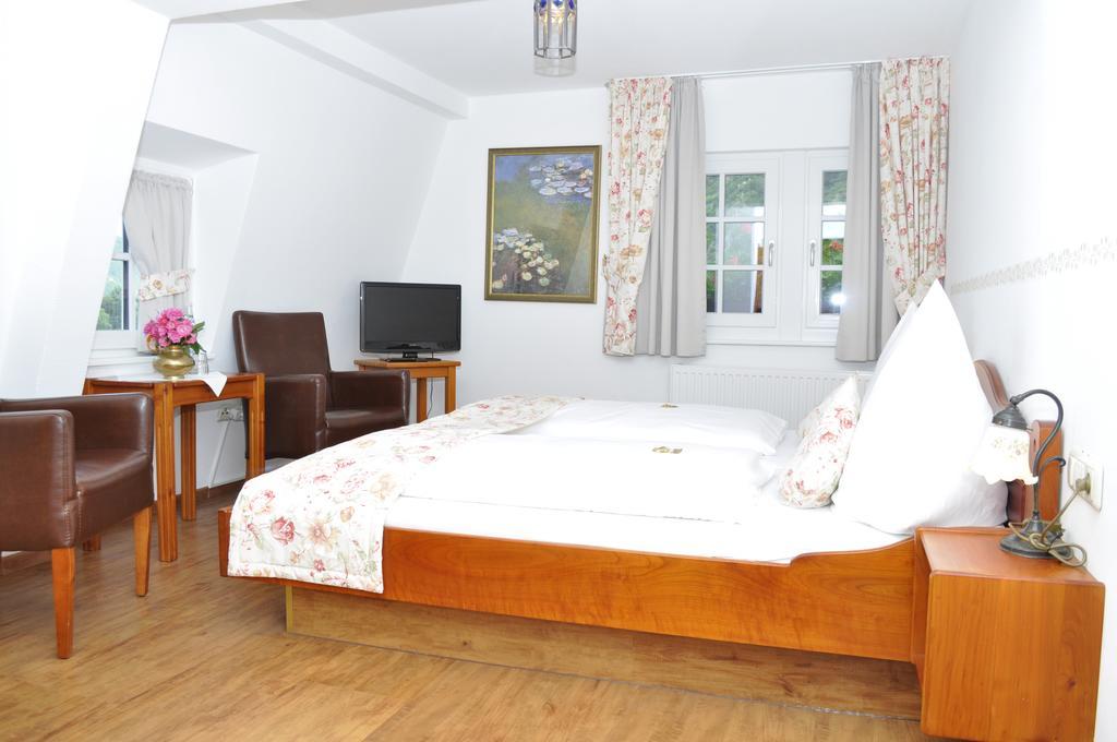 Bed and Breakfast Altes Zollhaus à Beilstein  Extérieur photo